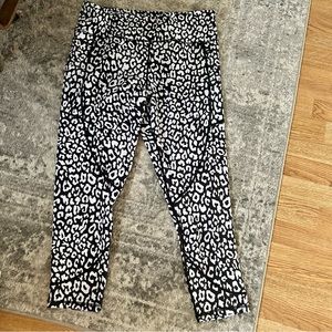 ZYIA Active 16-18 Athletic Pants